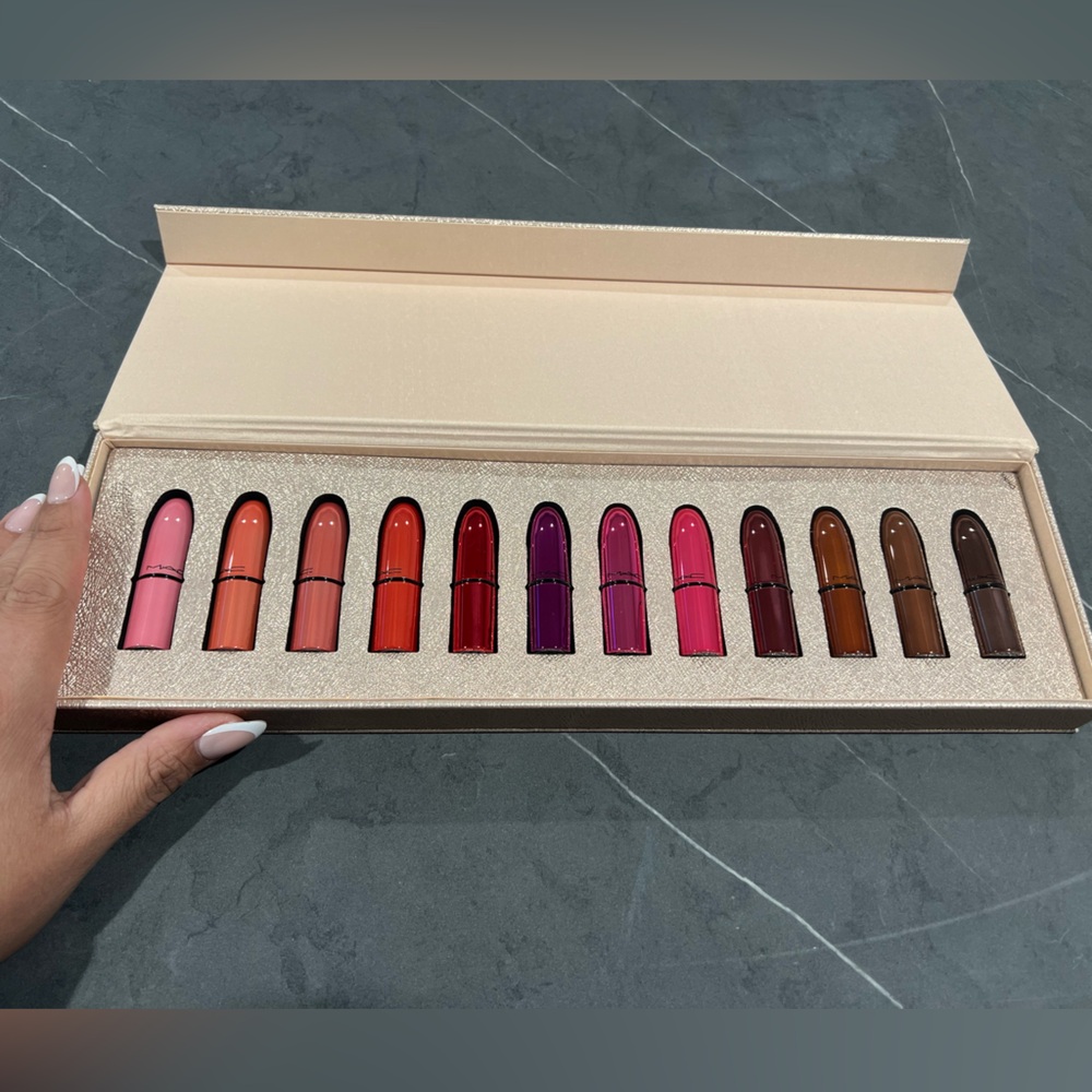 Mac Mini 12 lipstick set
